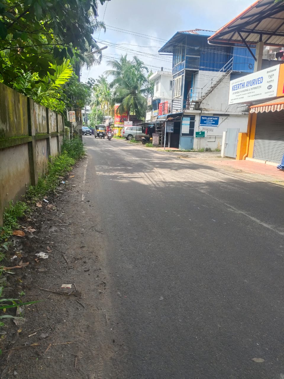 10 cents of Commercial land with 1200sqft house - for sale in Madavana, Kochi ( Ernakulam ), Kerala