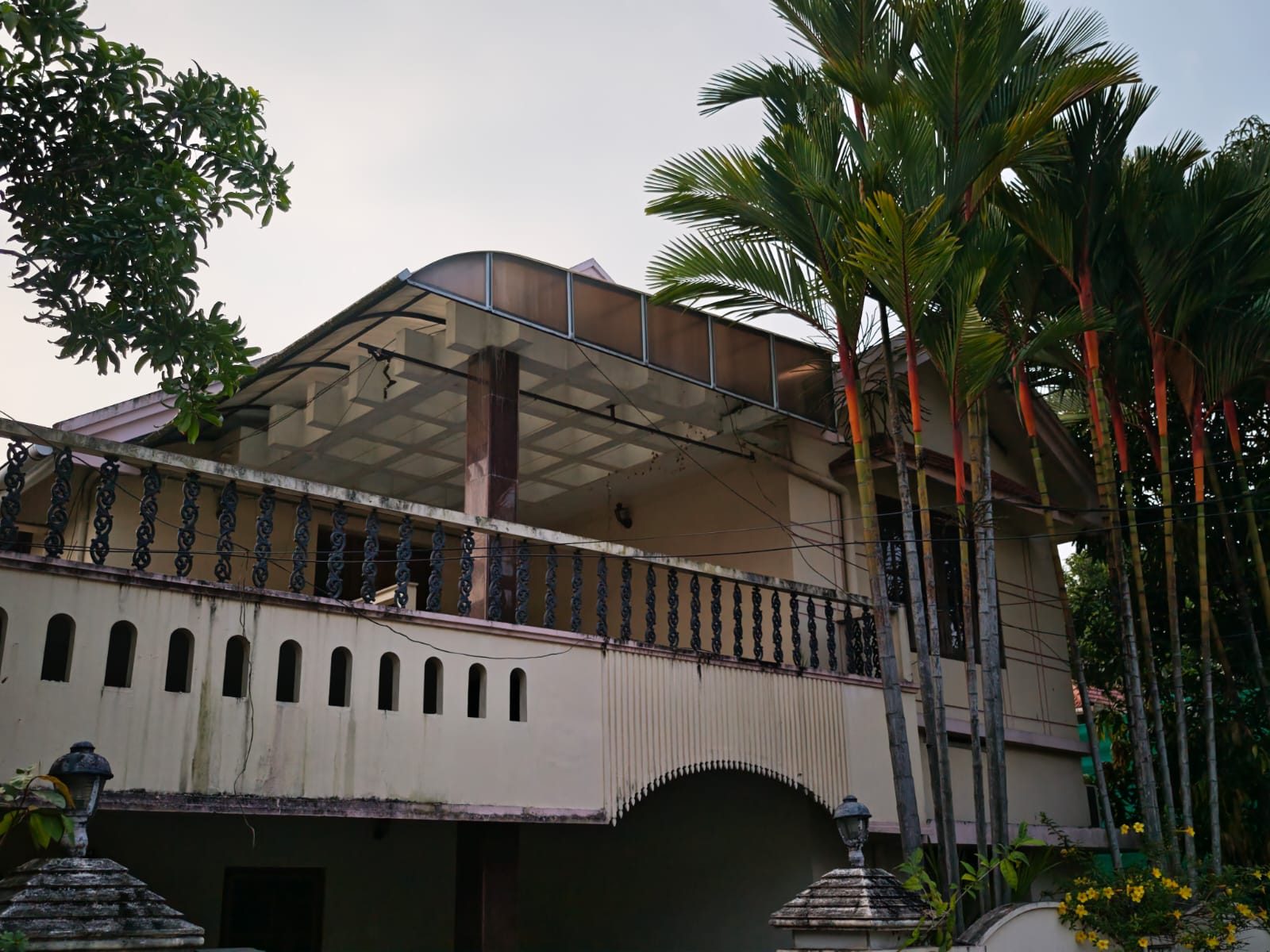 10 cents of Land and a old House