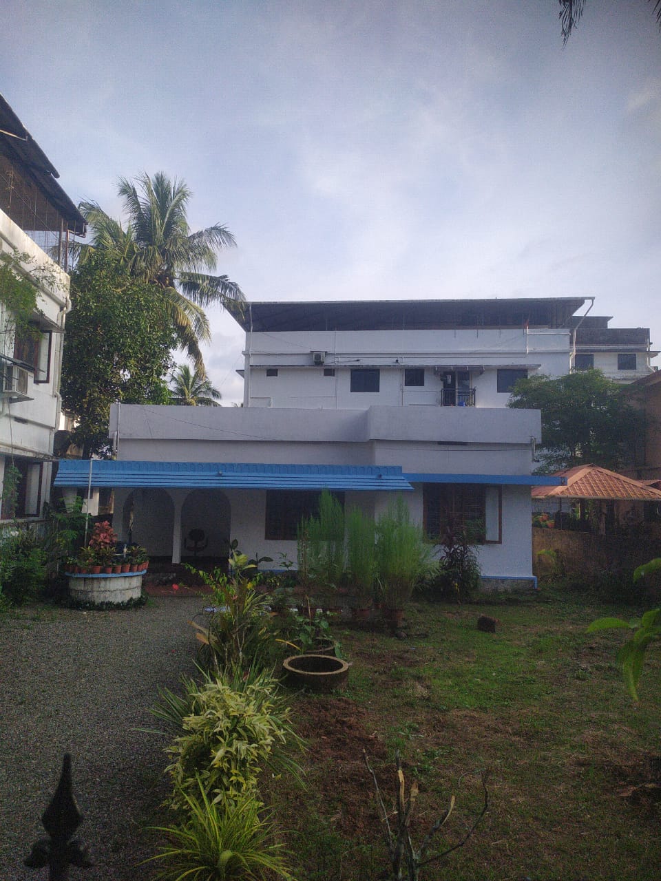 10 cents of Land with old House