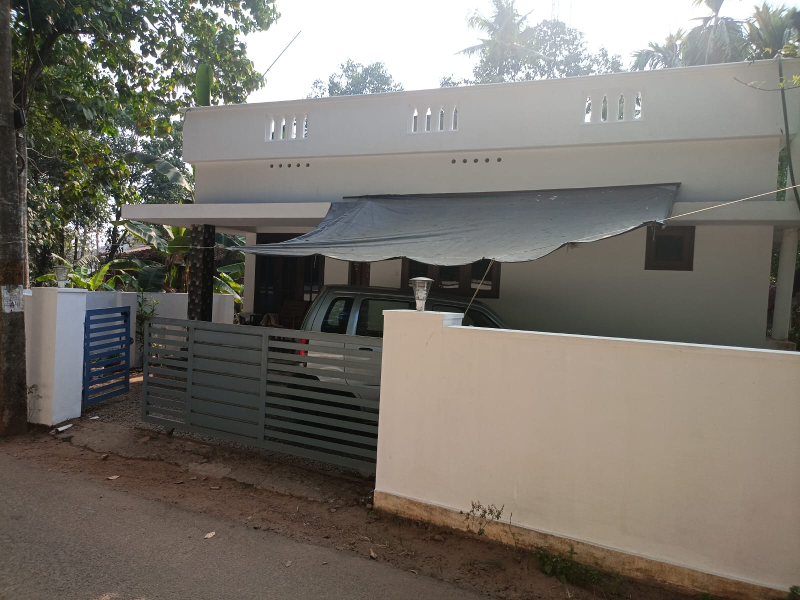 1000 sqft 2 bhk House