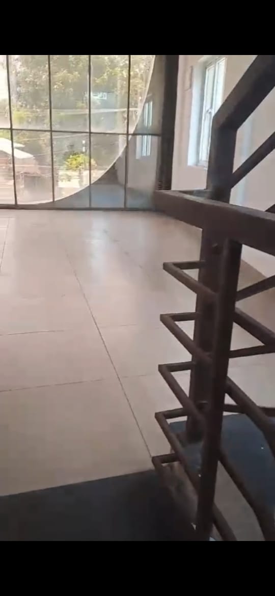 10,000sqft Residential Building