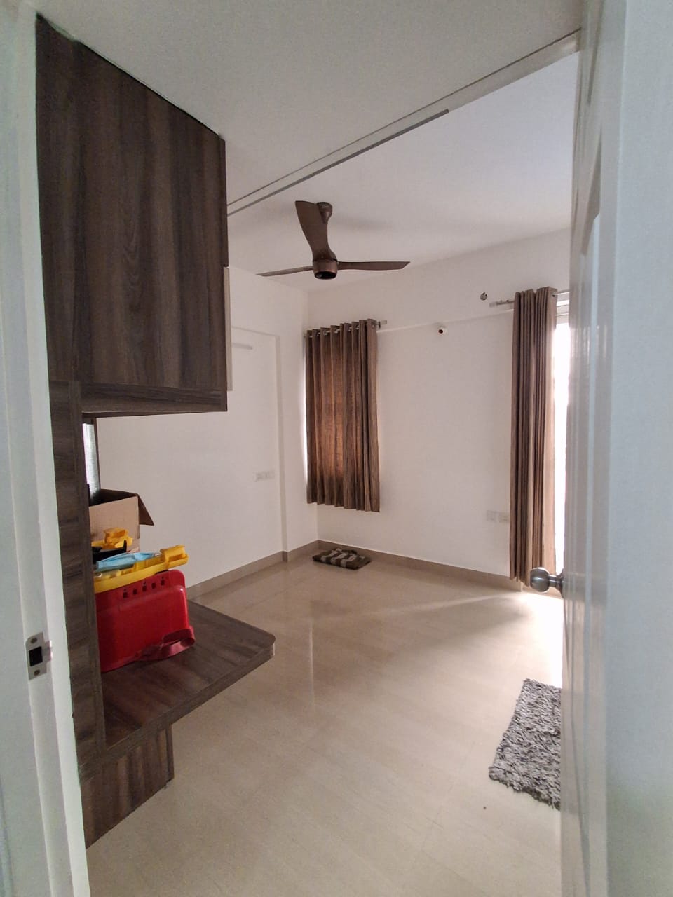 1000sqft 2BHK Fully furnished Flat