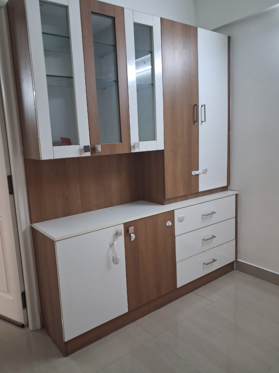 1000sqft 2BHK Fully furnished Flat