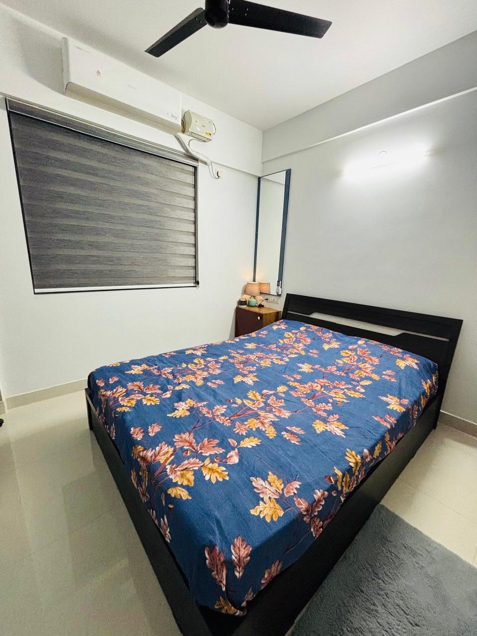 1000sqft 2BHK Fully Furnished Flat