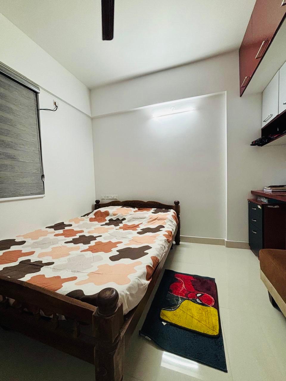 1000sqft 2BHK Fully Furnished Flat