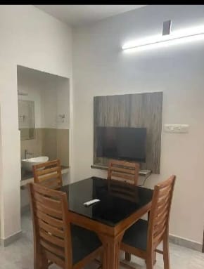 1000sqft 2BHK Fully furnished Flat