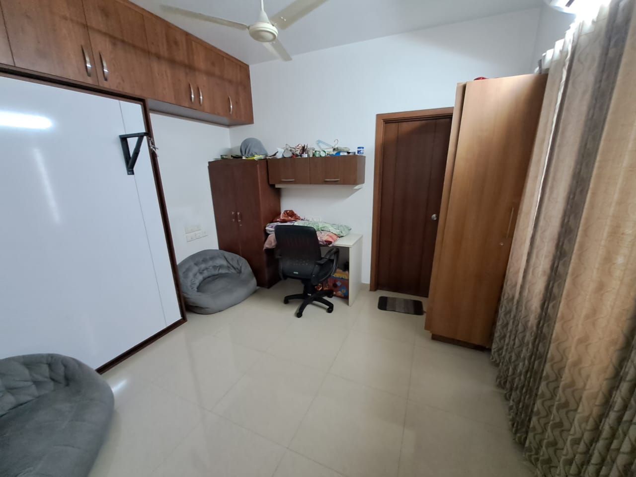 1000sqft 2BHK Furnished Flat