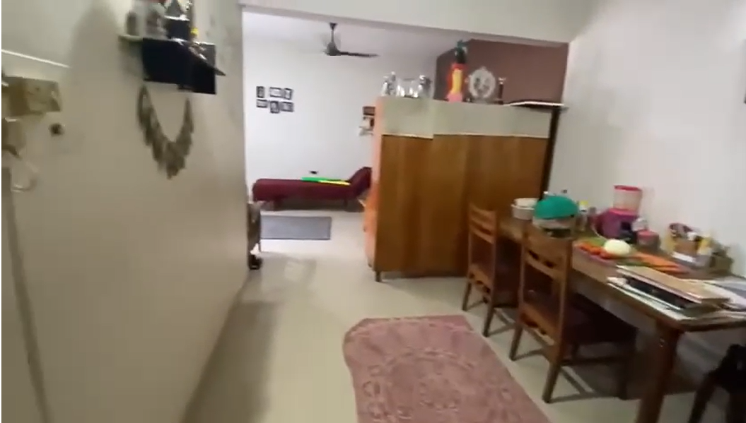 1000sqft 2BHK SemiFurnished Apartment
