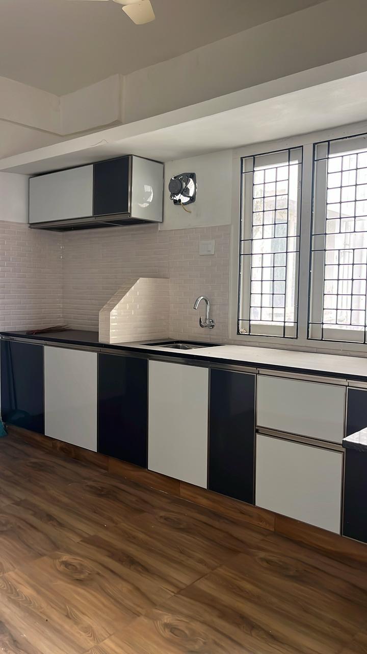 1000sqft 2BHK Semifurnished Flat