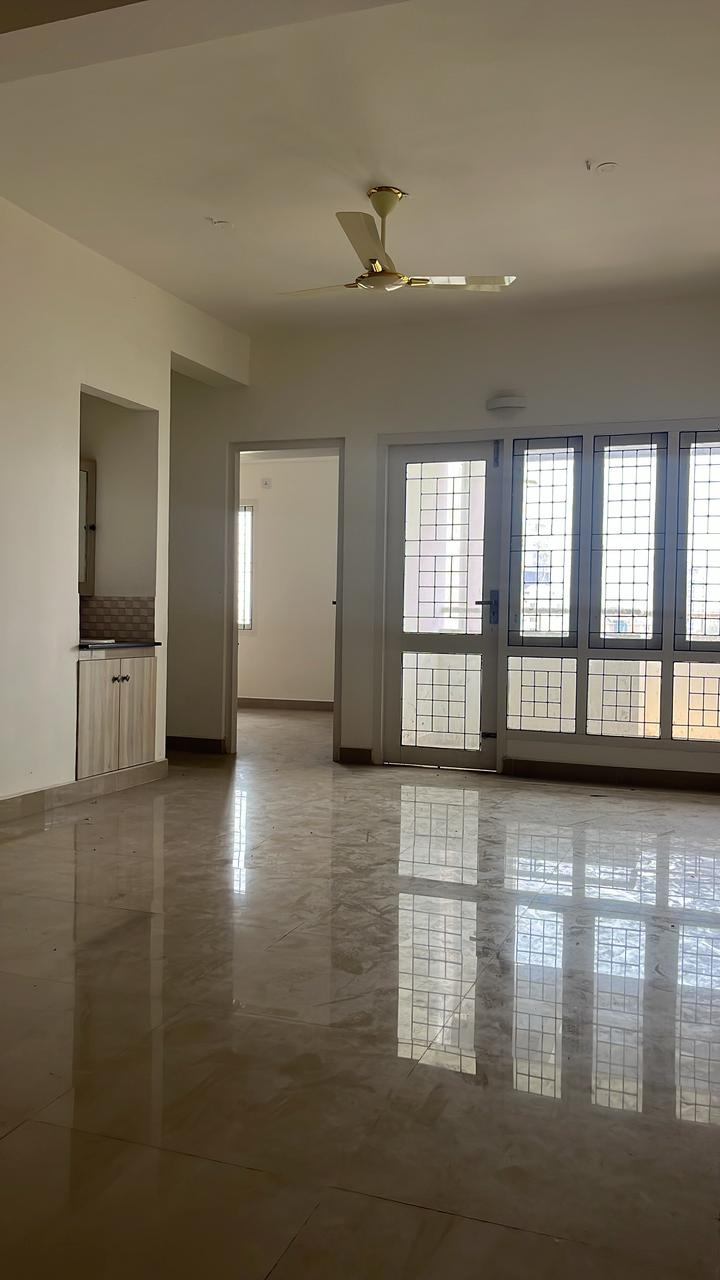 1000sqft 2BHK Semifurnished Flat