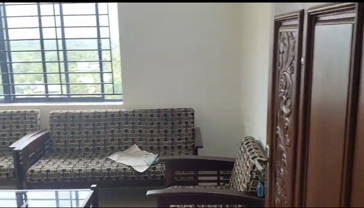 1000sqft 2BHK Semifurnished Flat