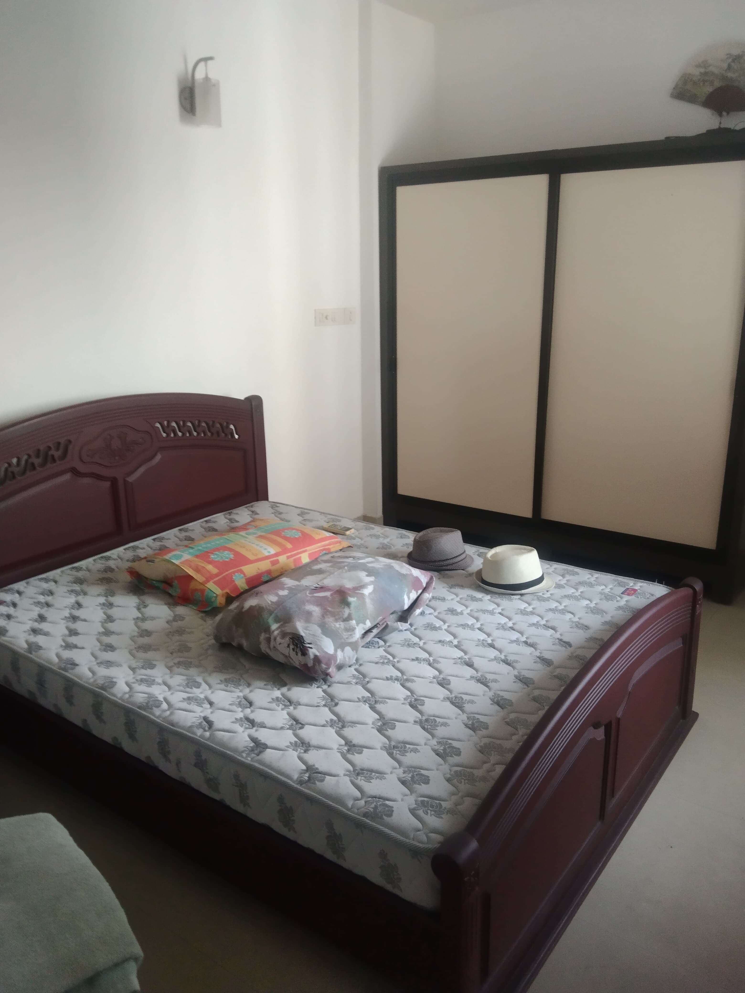 1035sqft 3BHK Fully furnished Flat in Petta, Tripunithra