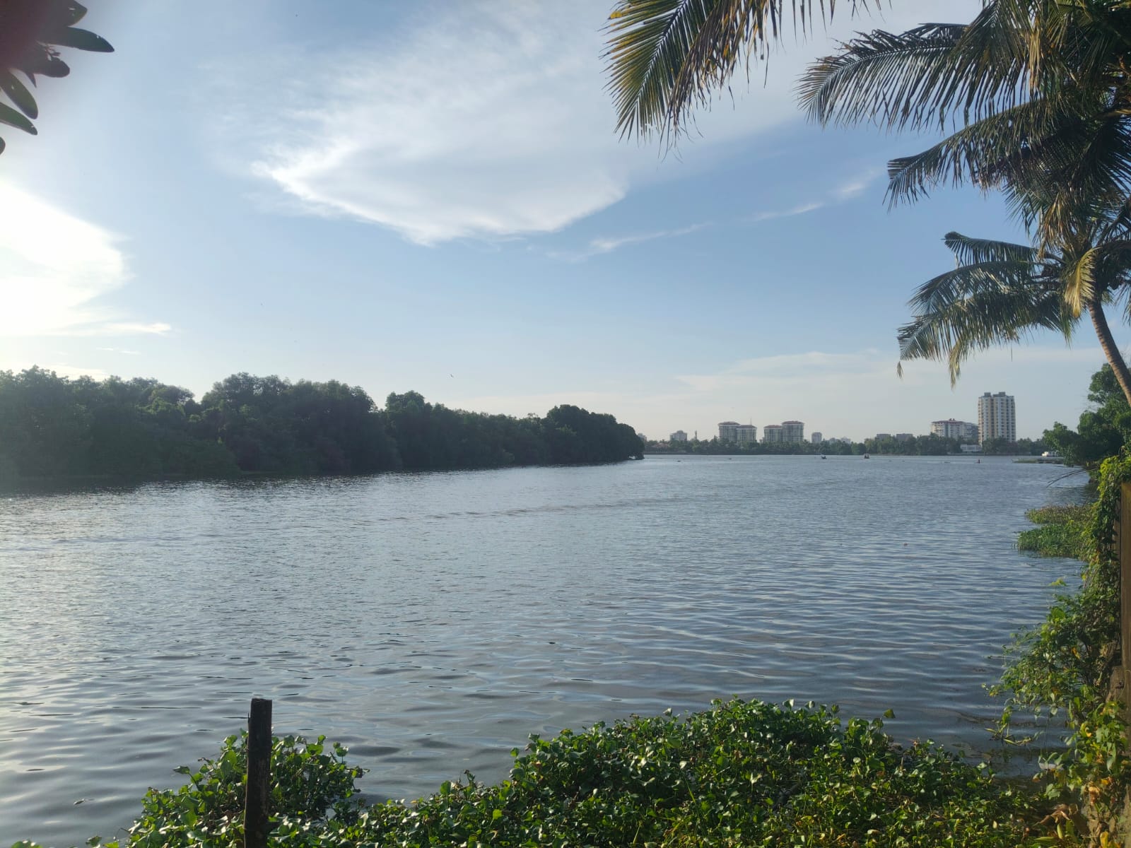 105 cents of Waterfront Land - for sale in Maradu, Kochi ( Ernakulam ), Kerala