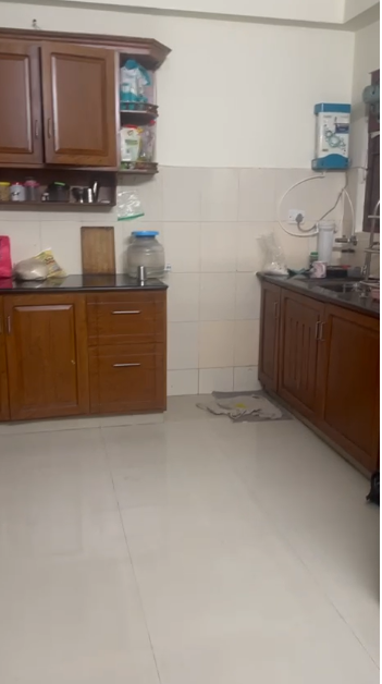 1069sqft sqft 3BHK Semifurnished Flat