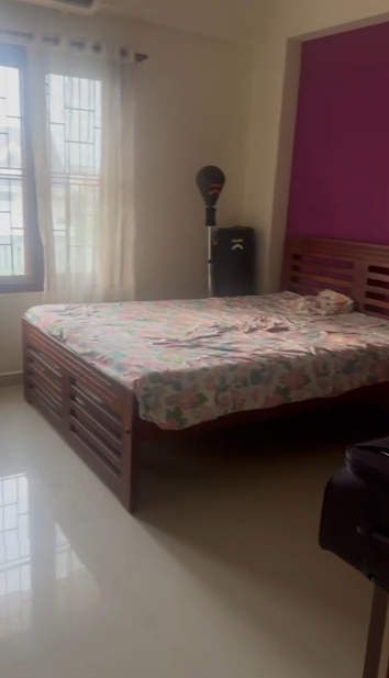 1069sqft sqft 3BHK Semifurnished Flat