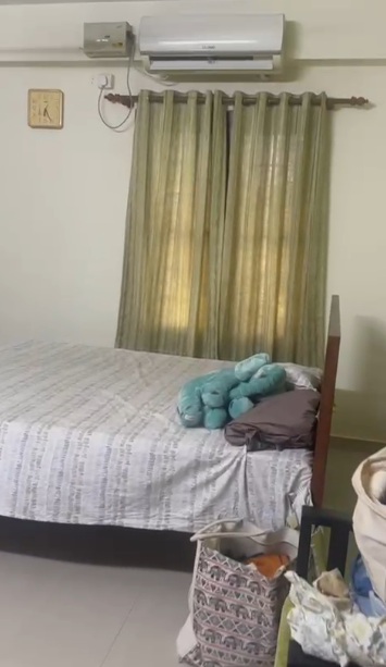 1069sqft sqft 3BHK Semifurnished Flat