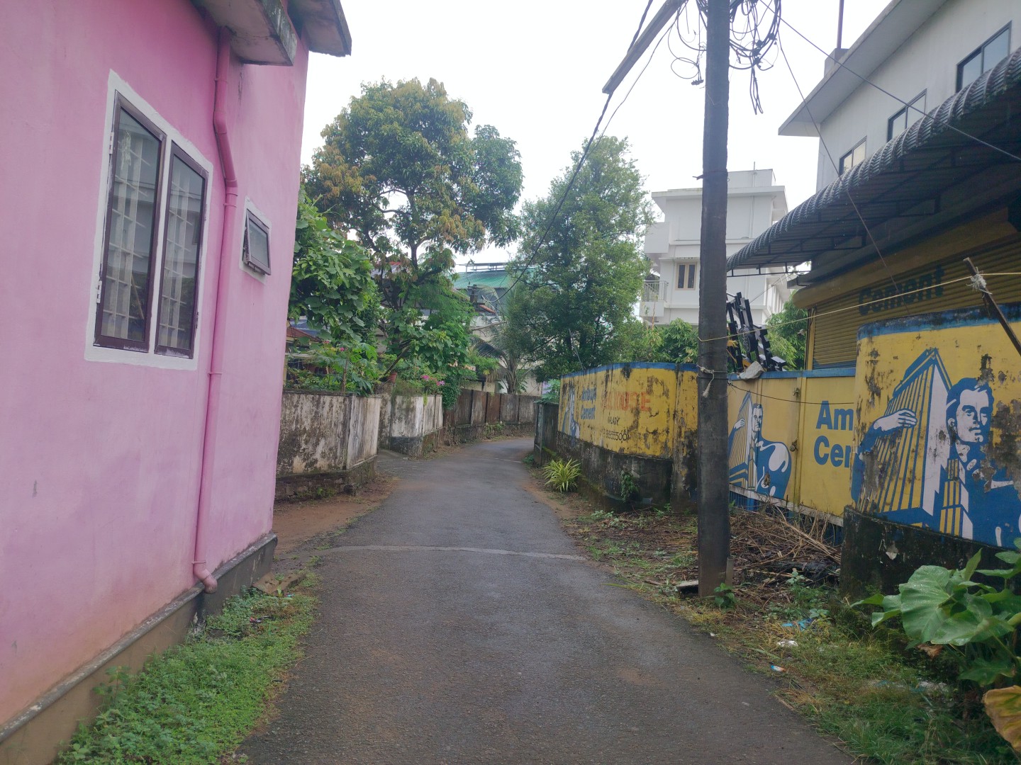 11 cents of Land with old House