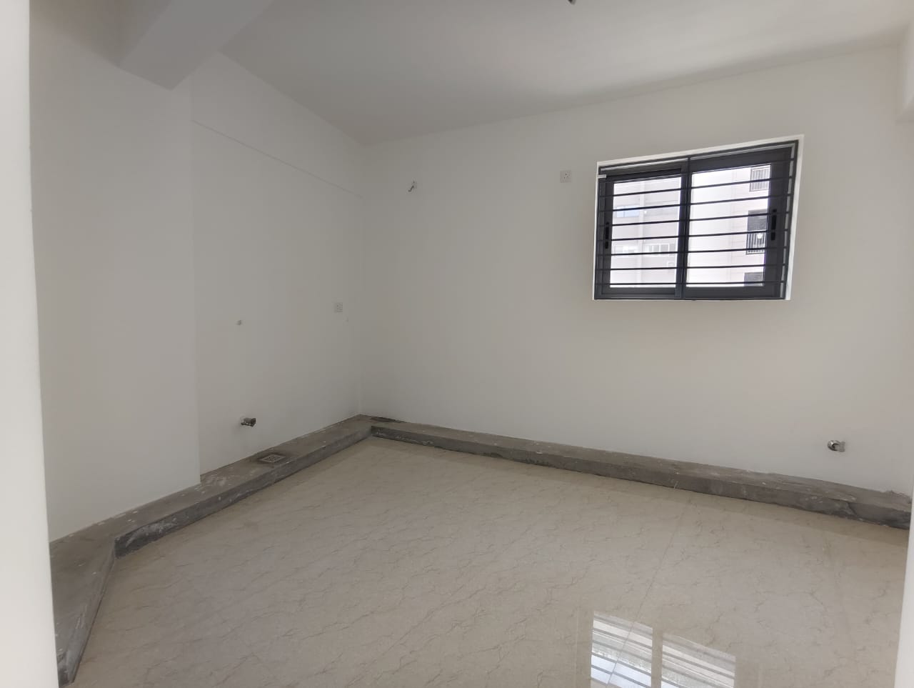 1117sqft 2BHK Semifurnished Flat
