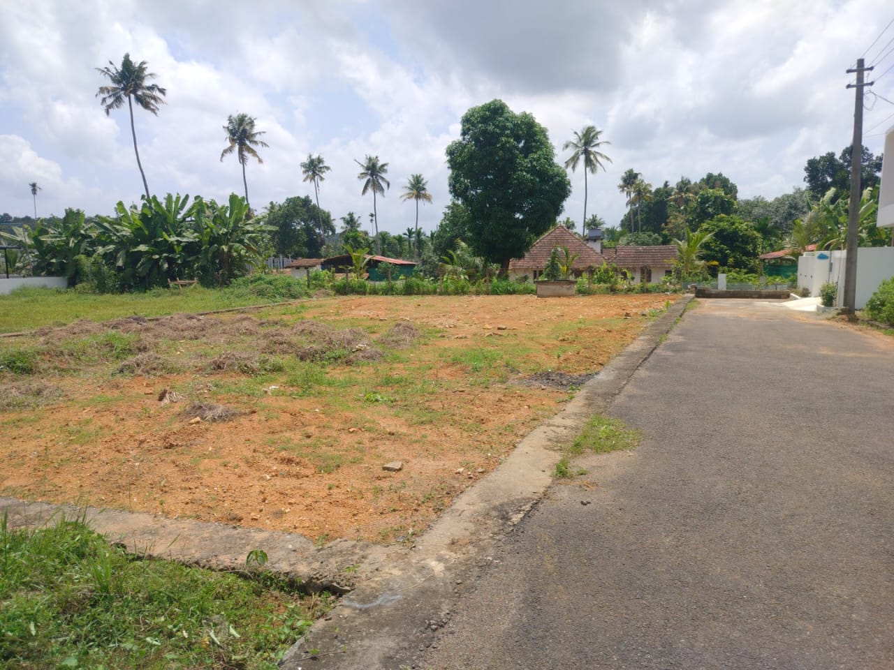 12 cents of Residential Plot - for sale in Marine Drive, Kochi ( Ernakulam ), Kerala