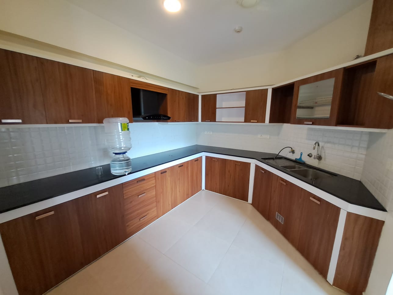 1250sqft 2BHK Semifurnished New Flat
