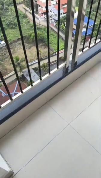 1250sqft 2BHK Semifurnished New Flat in Vyttila.