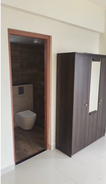 1250sqft 2BHK Semifurnished New Flat in Vyttila.