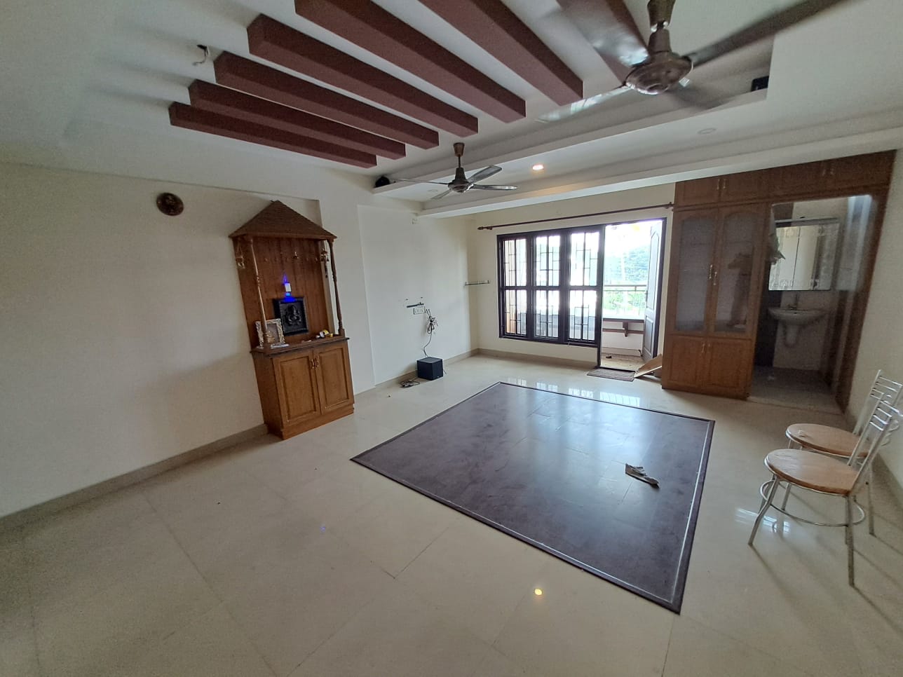 1250sqft 2BHK+Study Semi furnished Flat