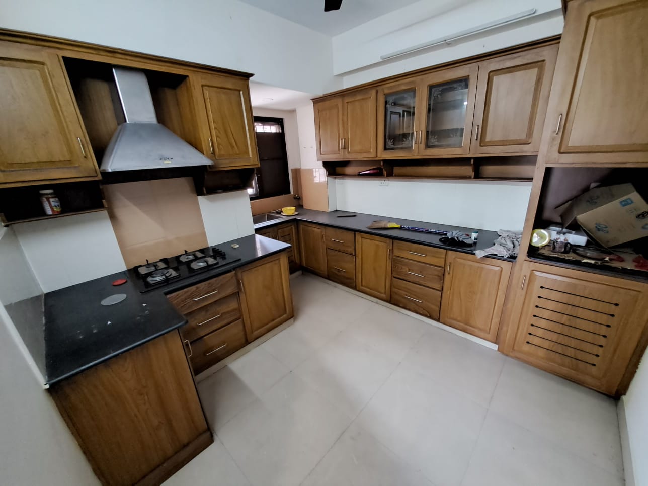 1250sqft 2BHK+Study Semi furnished Flat