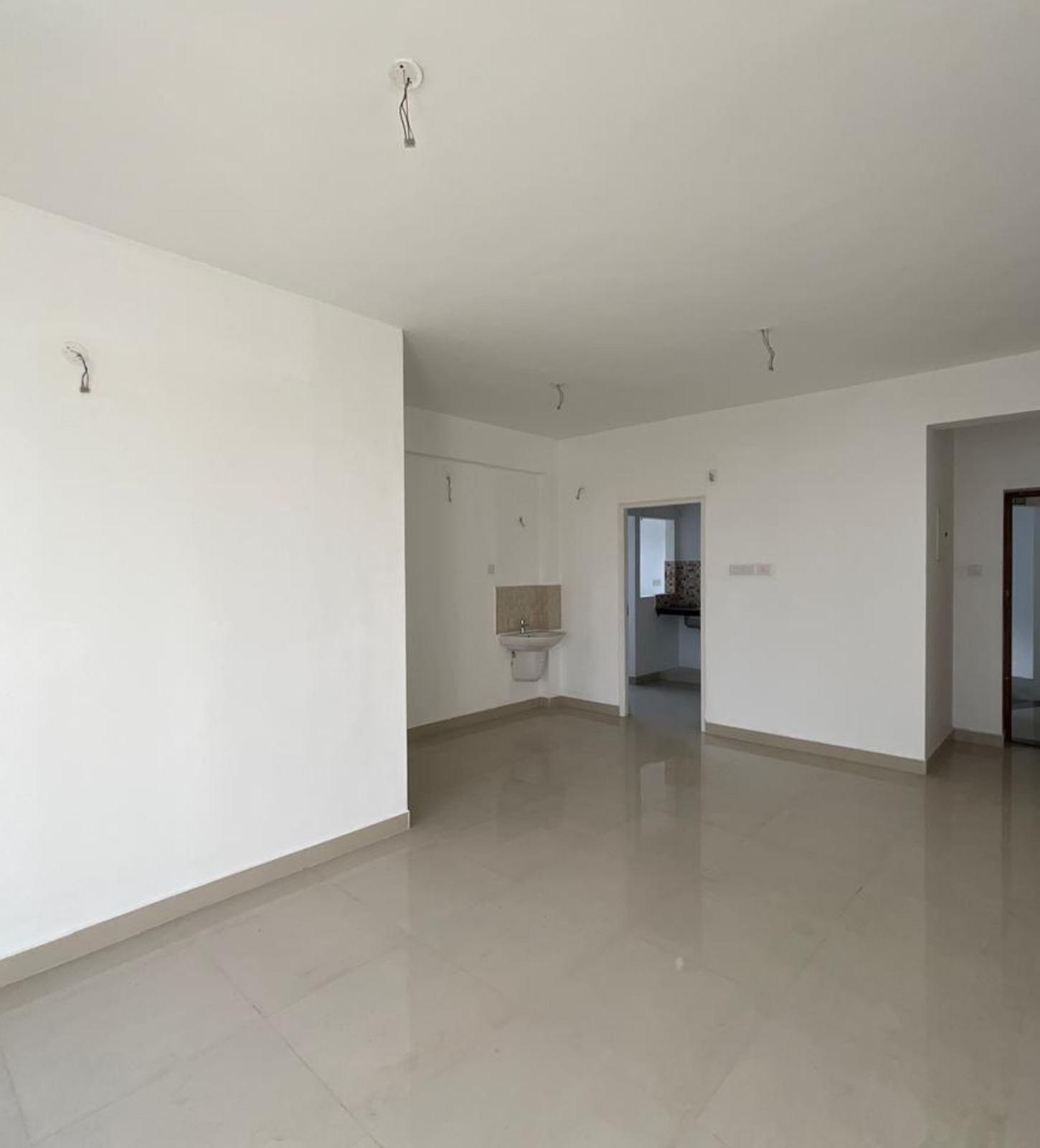1250sqft 3BHK Unfurnished Flat