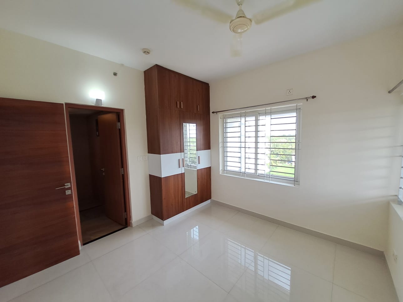 1255sqft 2BHK Semifurnished New Flat
