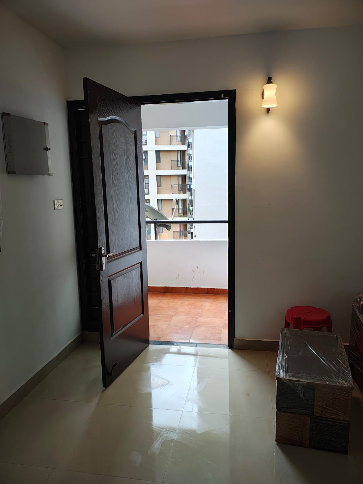 1275sqft, 3BHK Fully Furnished Apartment for sale near CSEZ, Kakkanad
