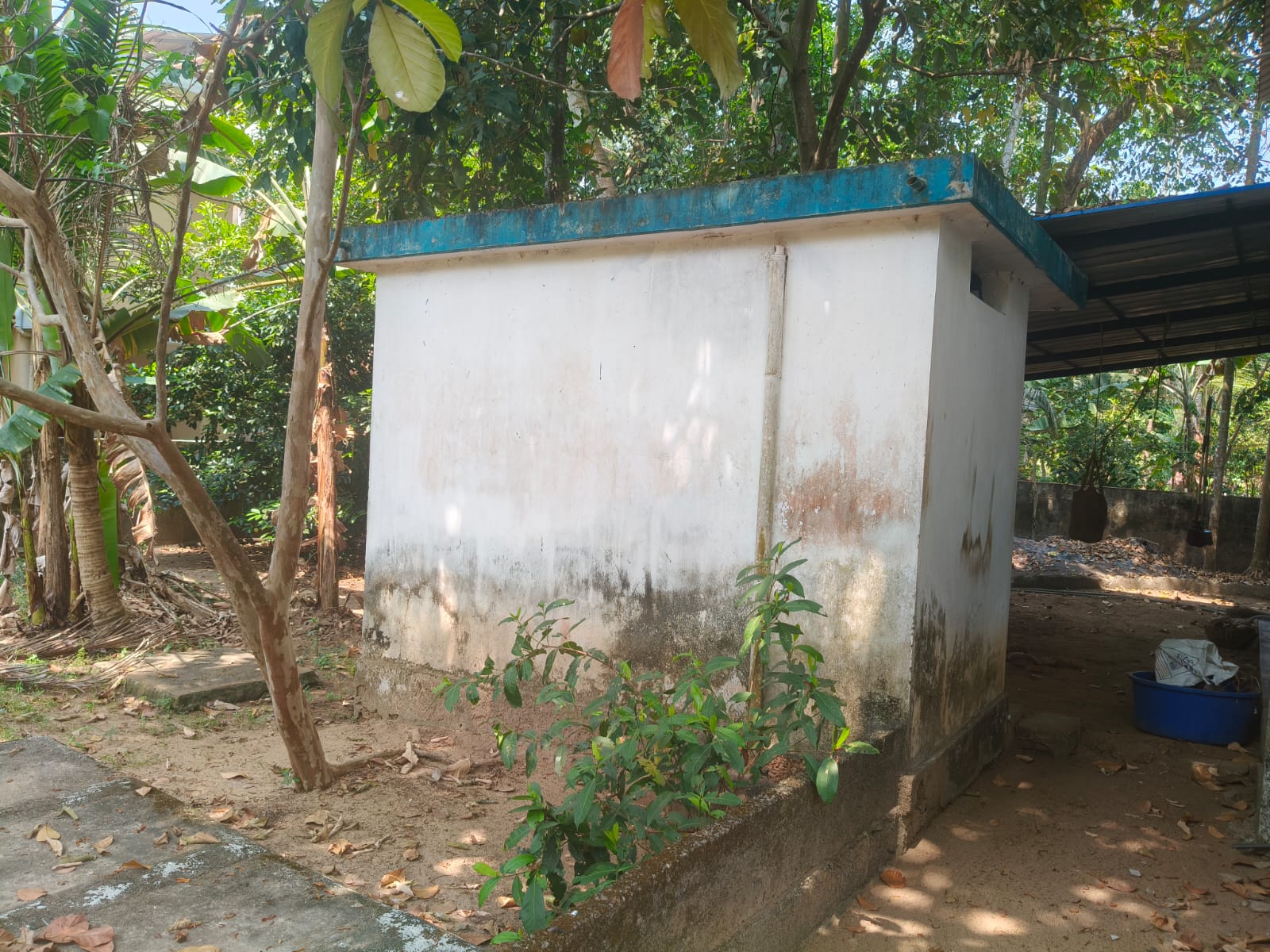 13.450cents of Land with 1100sqft old House - for sale in Thiruvankulam, Kochi ( Ernakulam ), Kerala