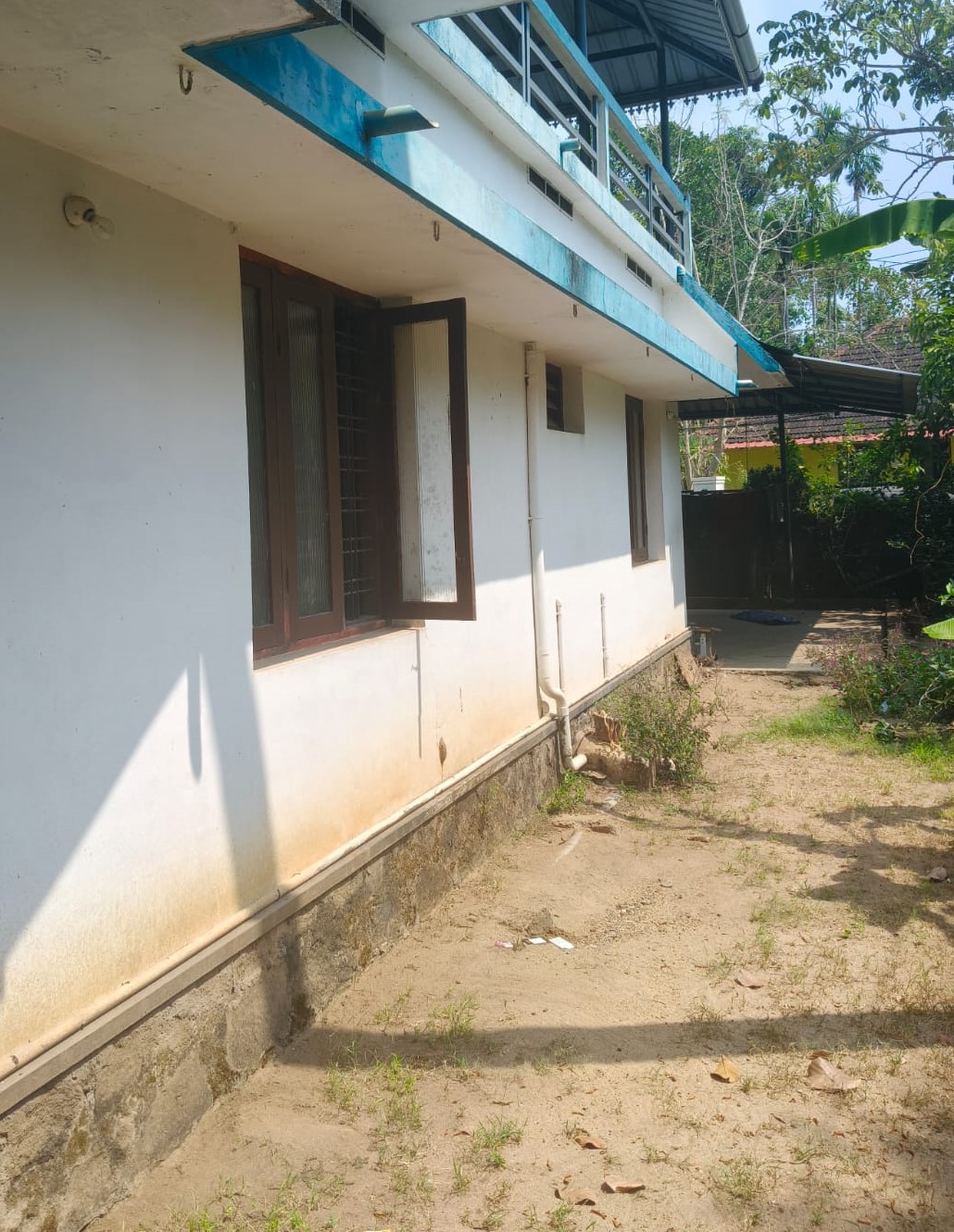 13.450cents of Land with 1100sqft old House