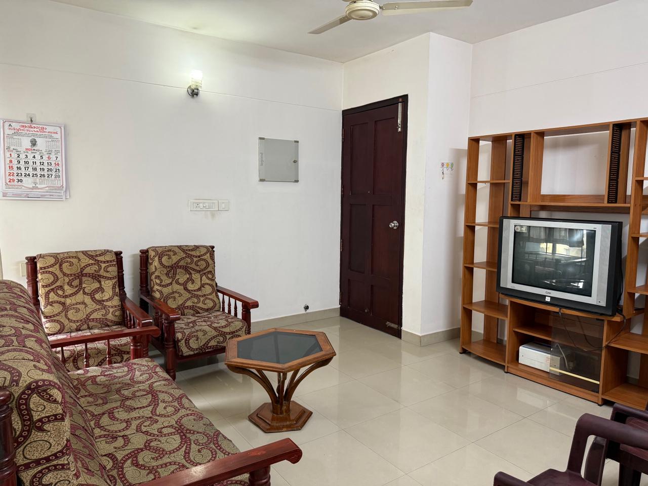 1300sqft 3BHK Furnished Flat