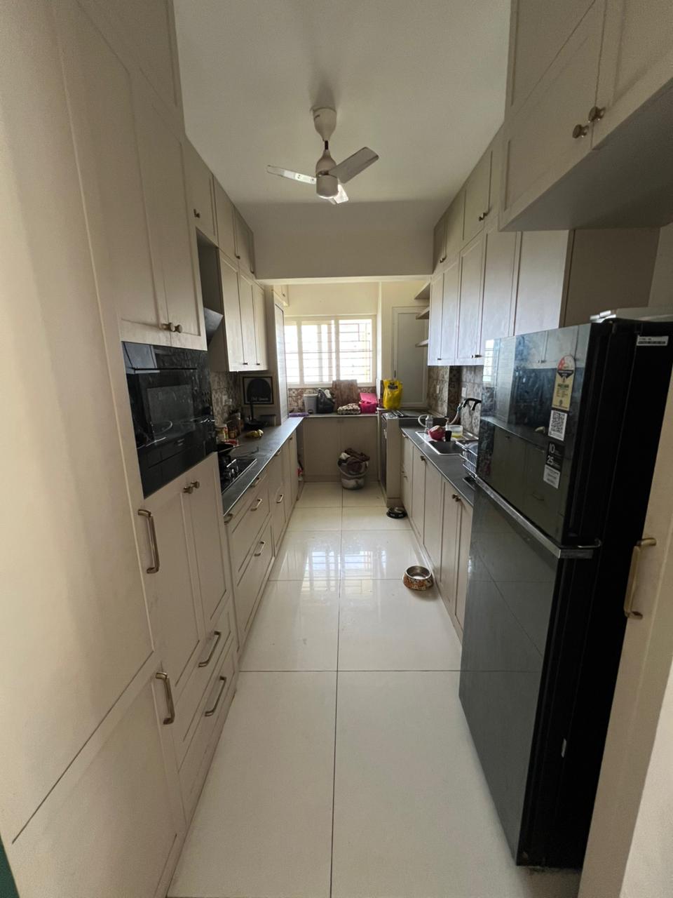 1300sqft 3BHK Furnished Flat