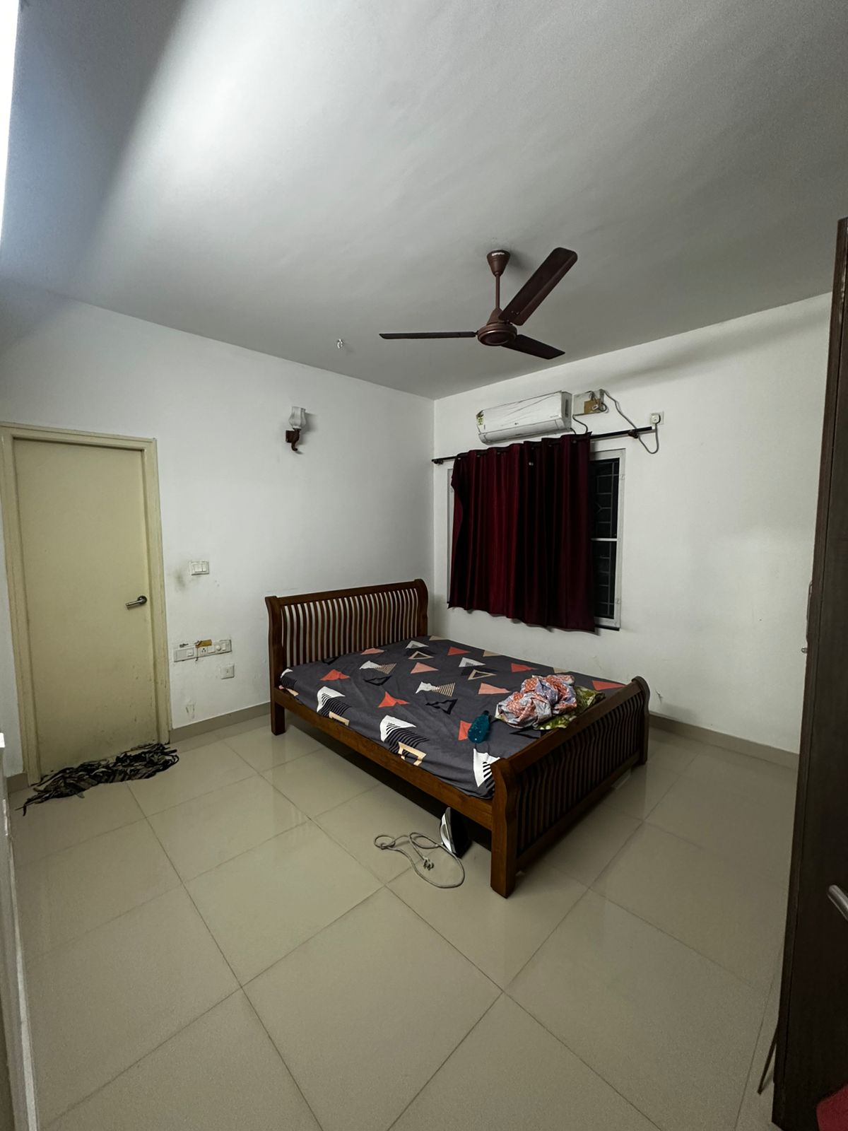 1345sqft 2BHK Fully furnished Flat