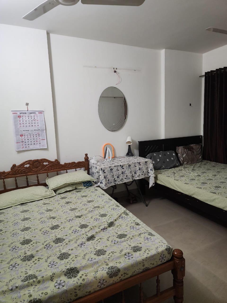 1350sqft 2BHK Fully furnished Flat