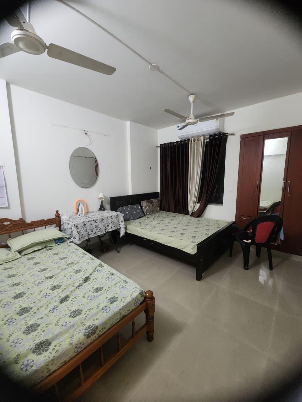 1350sqft 2BHK Fully furnished Flat