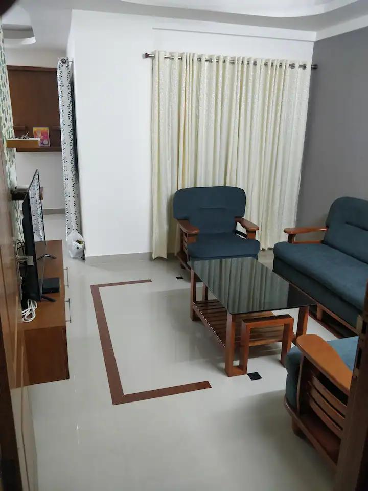 1381sqft 3BHK Fully furnished Flat