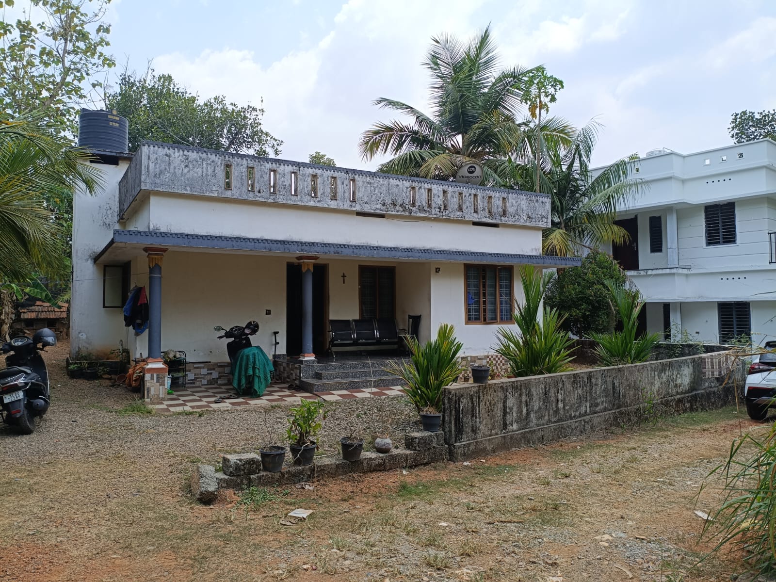 1400sqft 2BHK House - for sale in Kizhakkambalam, Kochi ( Ernakulam ), Kerala