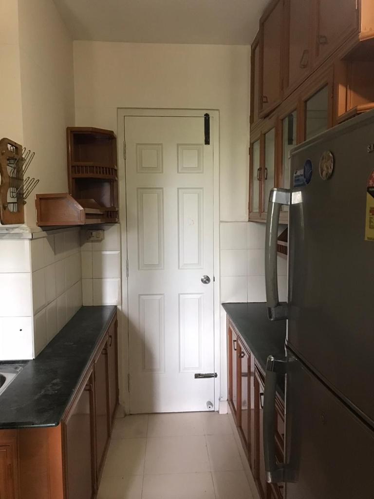 1400sqft 3BHK Fully furnished Flat