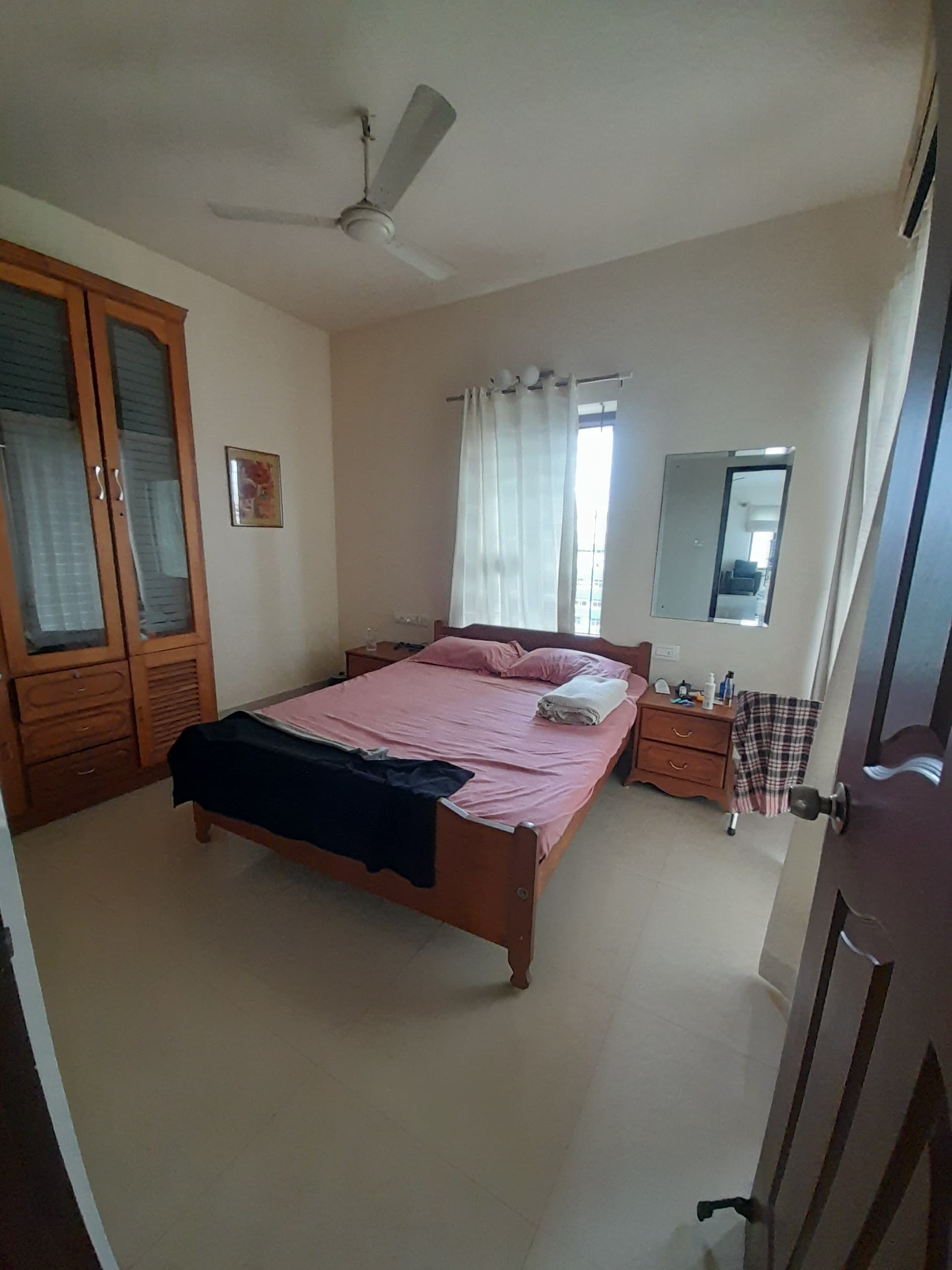 1400sqft 3BHK Fully furnished Flat