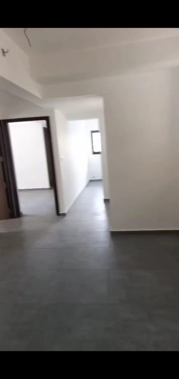1400sqft 3BHK Unfurnished Brand New Flat