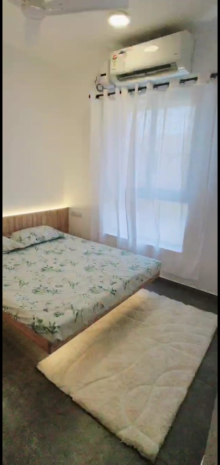 1409sqft 3BHK Fully furnished Flat