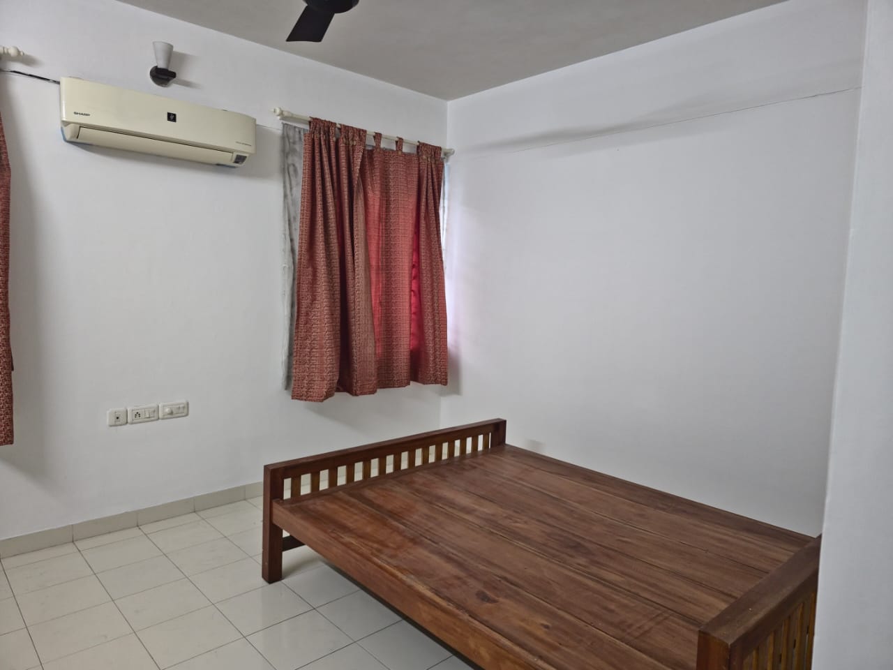 1445sqft 2BHK Fully furnished Flat