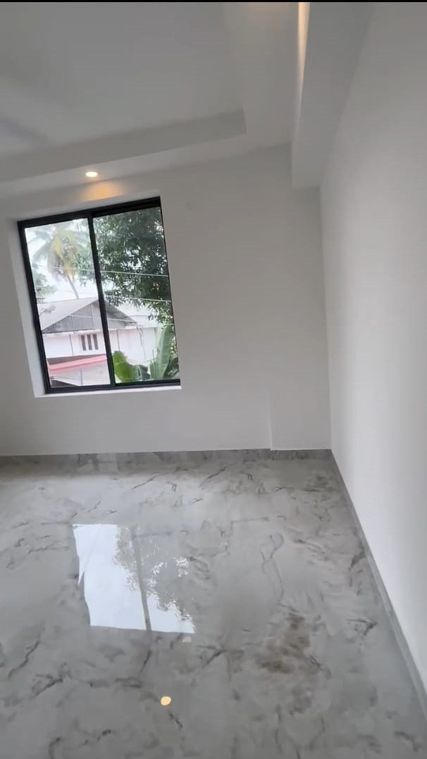 1449sqft 3BHK Semifurnished Flat