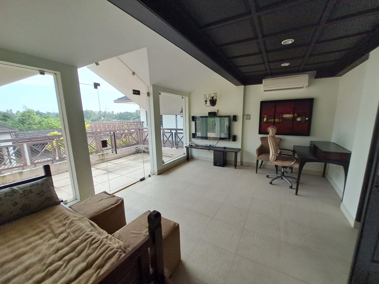 15000sqft Fully Furnished House