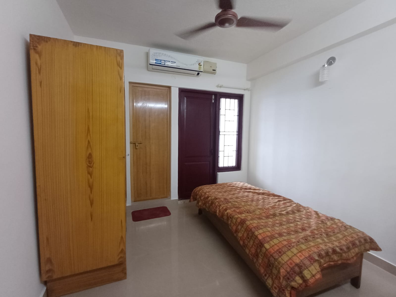 1500sqft 3BHK duplex flat Fully furnished