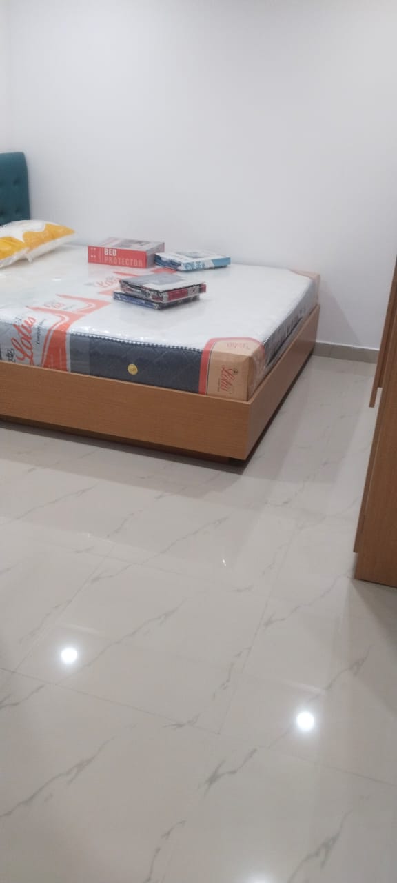 1500sqft 3BHK Fully furnished Apartment