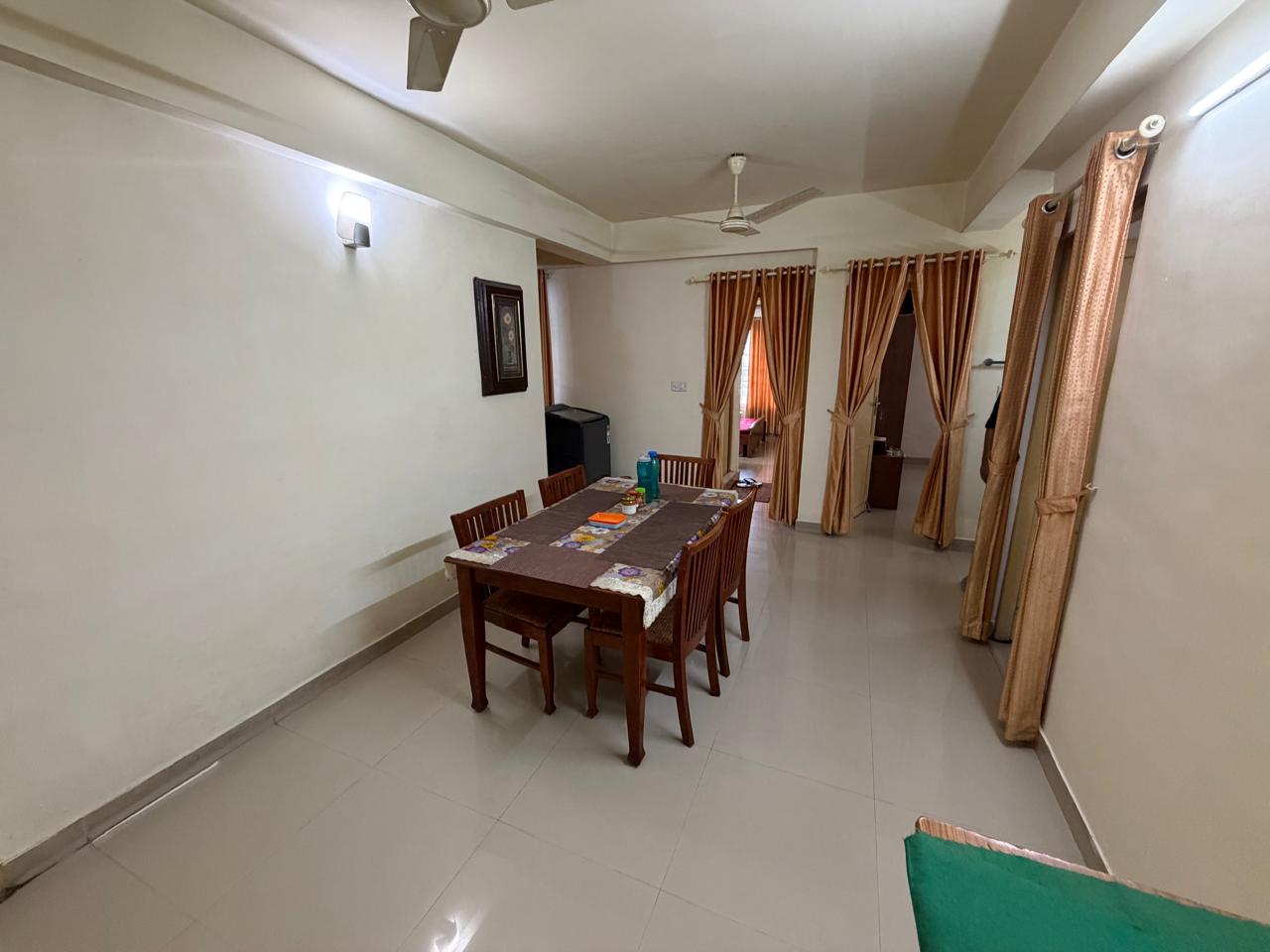 1500sqft 3BHK Fully furnished Apartment